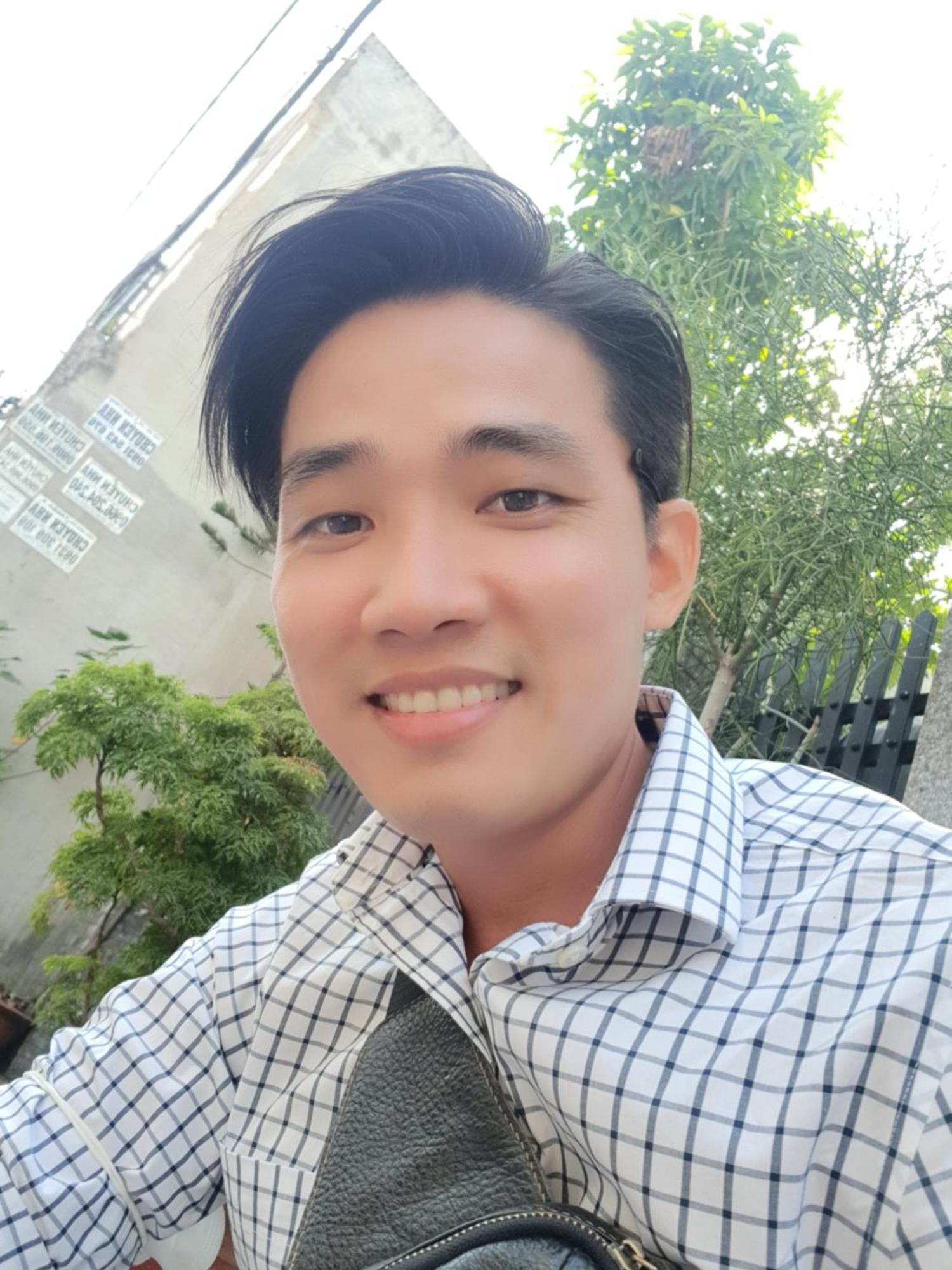 Căn hộ Ho Landmark 2 Khu Vinhomes Park Sat Quan 1 *